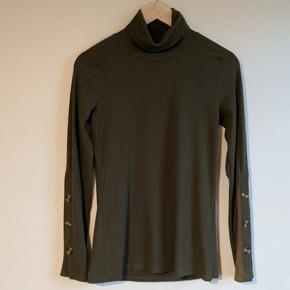 Long Sleeve Pullover Turtleneck Top - Picture 3 of 6